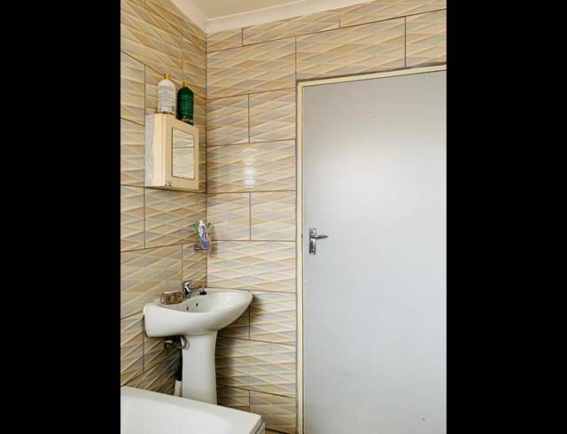 3 BEDROOM PROPERTY TO RENT IN FLEURHOF